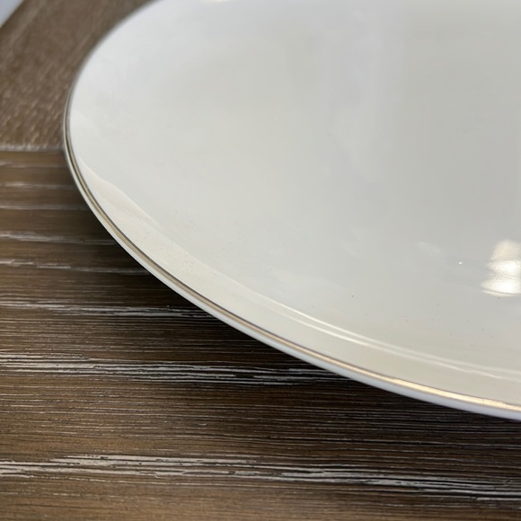 Vintage Style House Fine China Platinum Ring Dinner Plates. - Picture 3 of 3